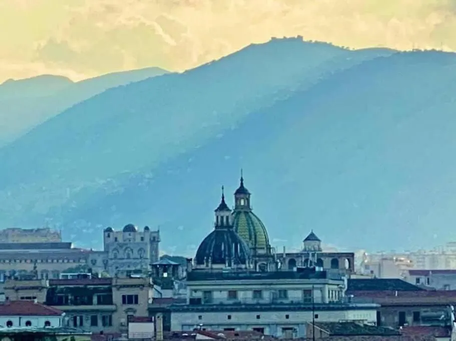 Donna Isabella A Ballaro Palermo