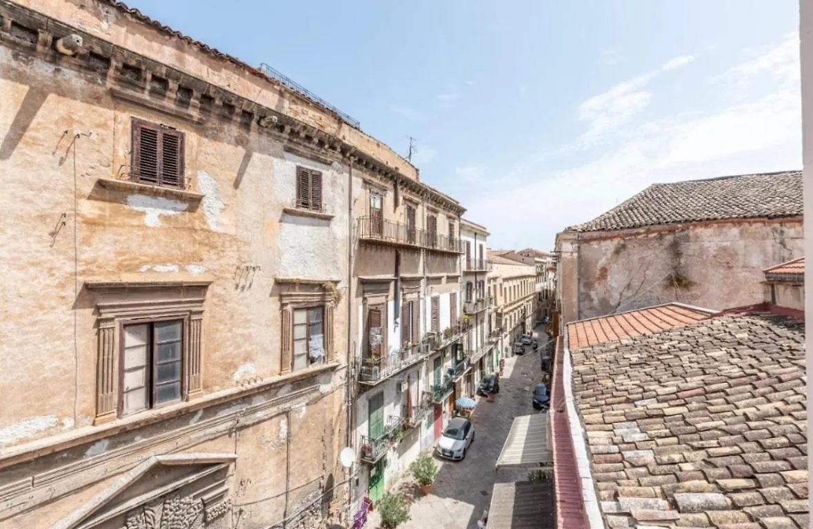 Donna Isabella A Ballaro Palermo İtalya