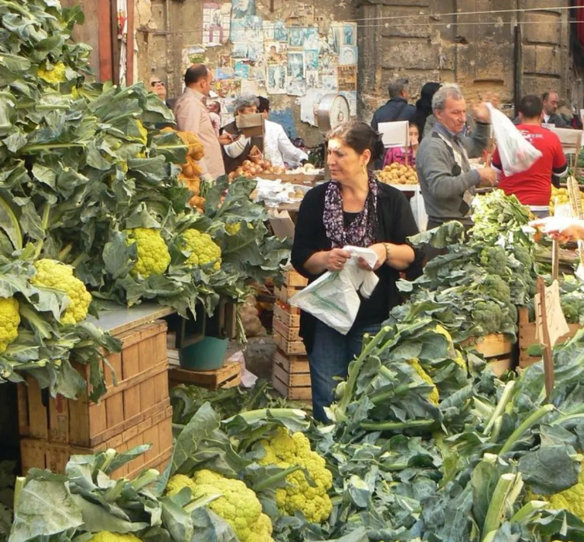 Donna Isabella A Ballaro Palermo